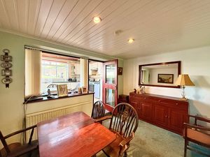 Photo 18- click for photo gallery